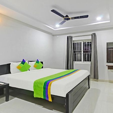 Itsy Hotels Sunrise Grand, Hitech City Гайдарабад Екстер'єр фото