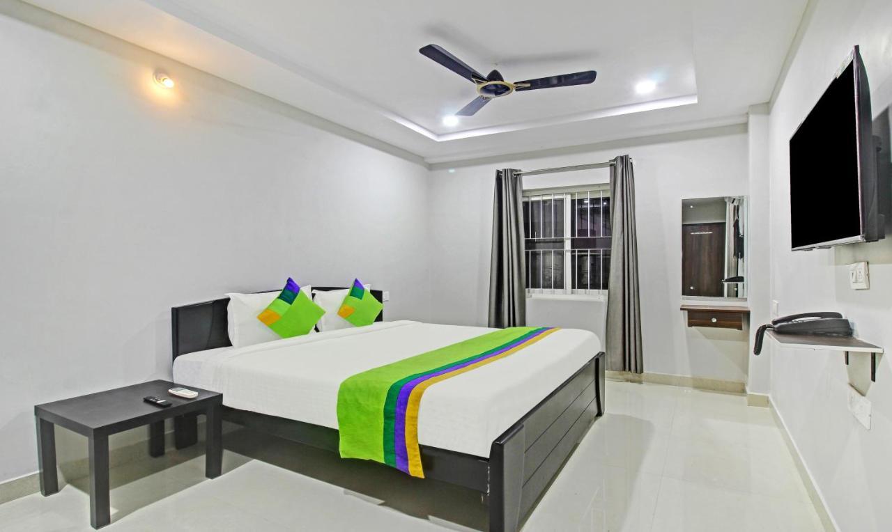 Itsy Hotels Sunrise Grand, Hitech City Гайдарабад Екстер'єр фото