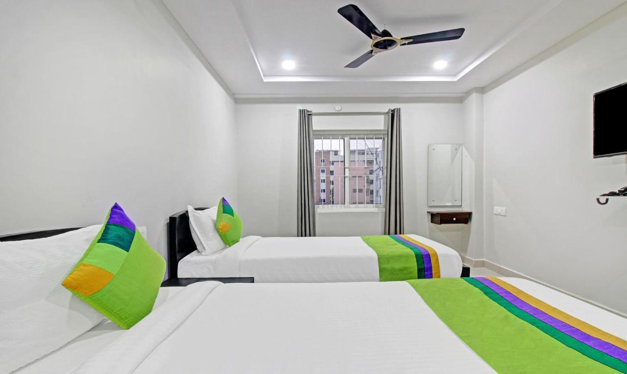Itsy Hotels Sunrise Grand, Hitech City Гайдарабад Екстер'єр фото